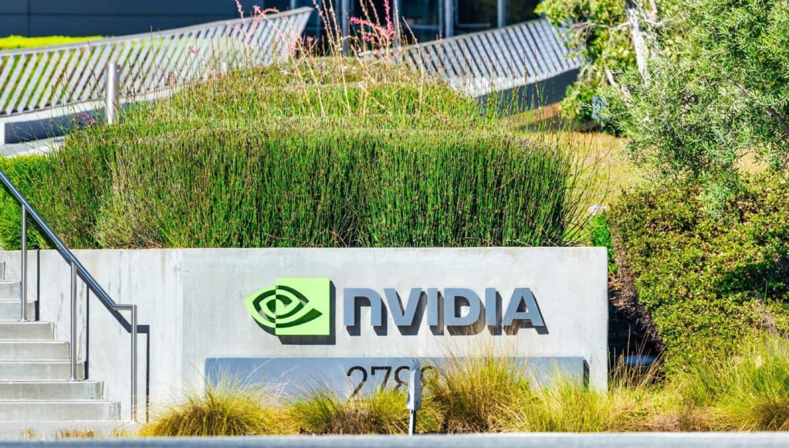Иллюстрация из материала The Register об инвестиции Nvidia в Cloverleaf и DSX